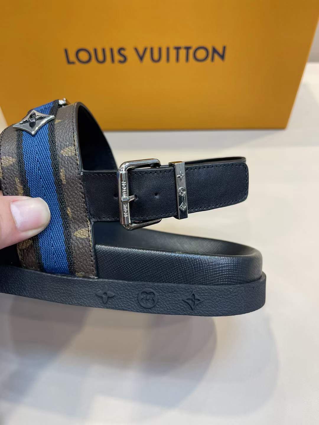 Men L*ouis V*uitton Top Sandals