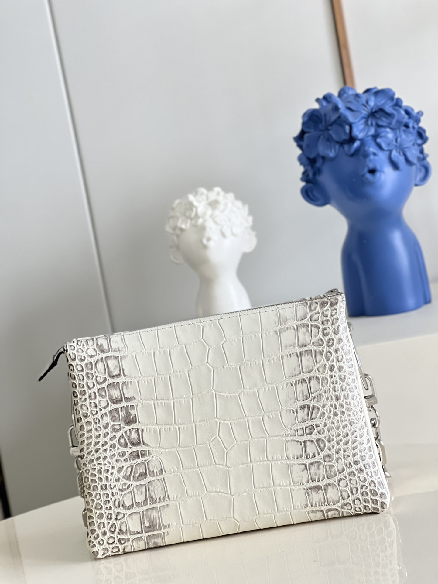 L*ouis V*uitton Top Bag 26*20*12CM