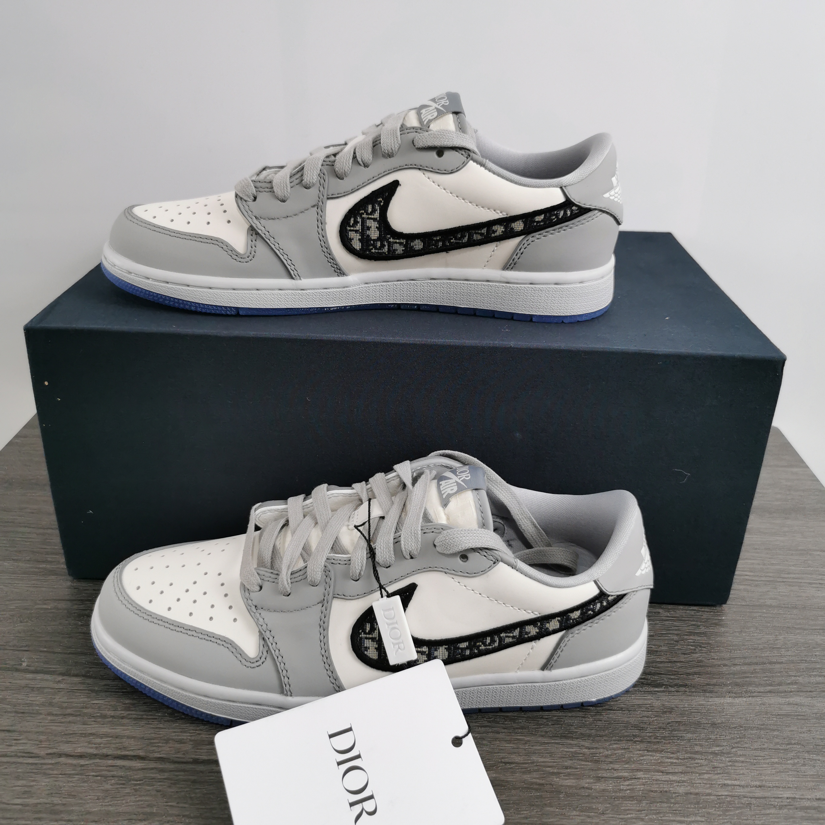 Air Jordan 1 Retro Low D*ior