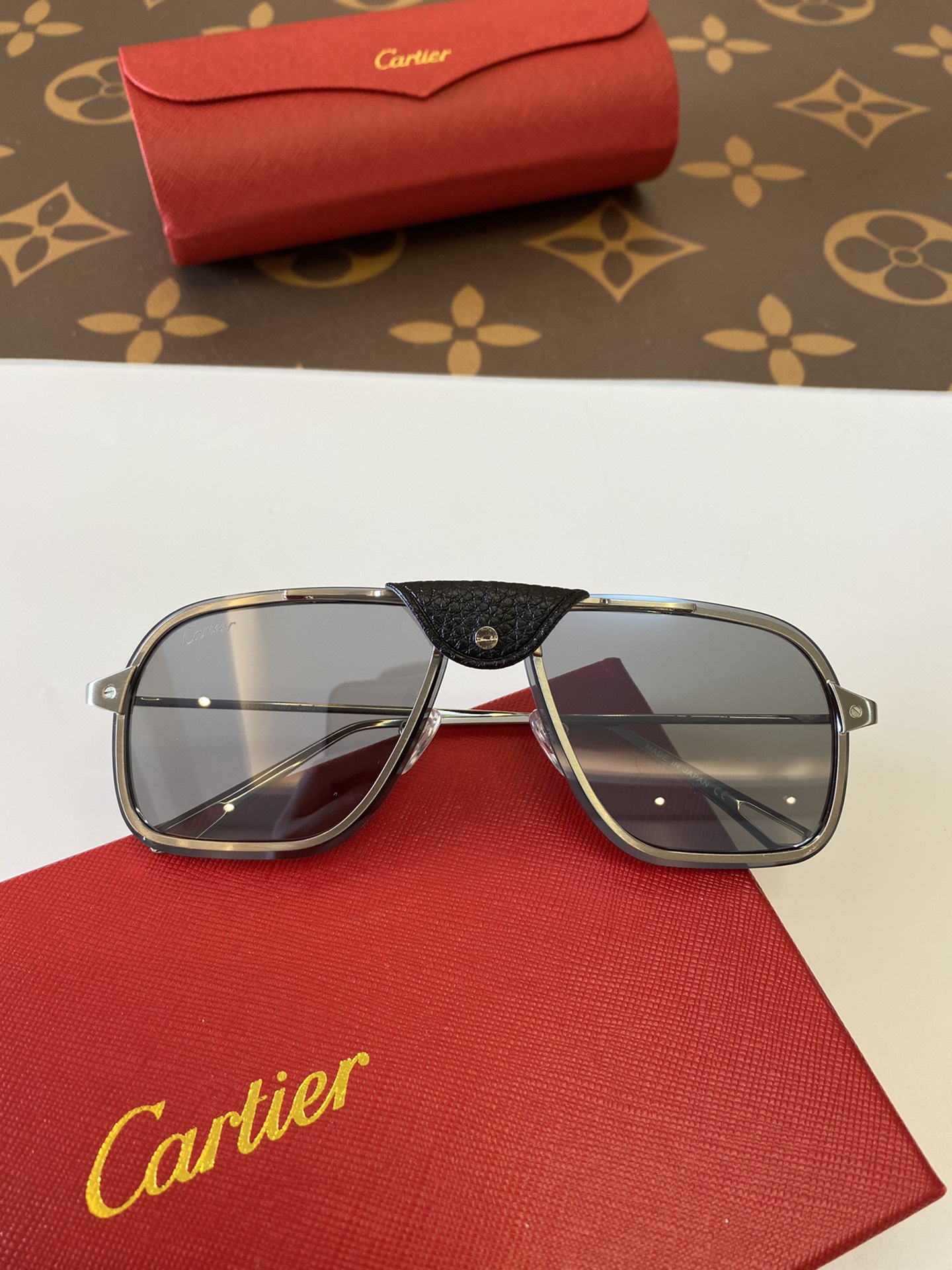 C*artier Glasses Top