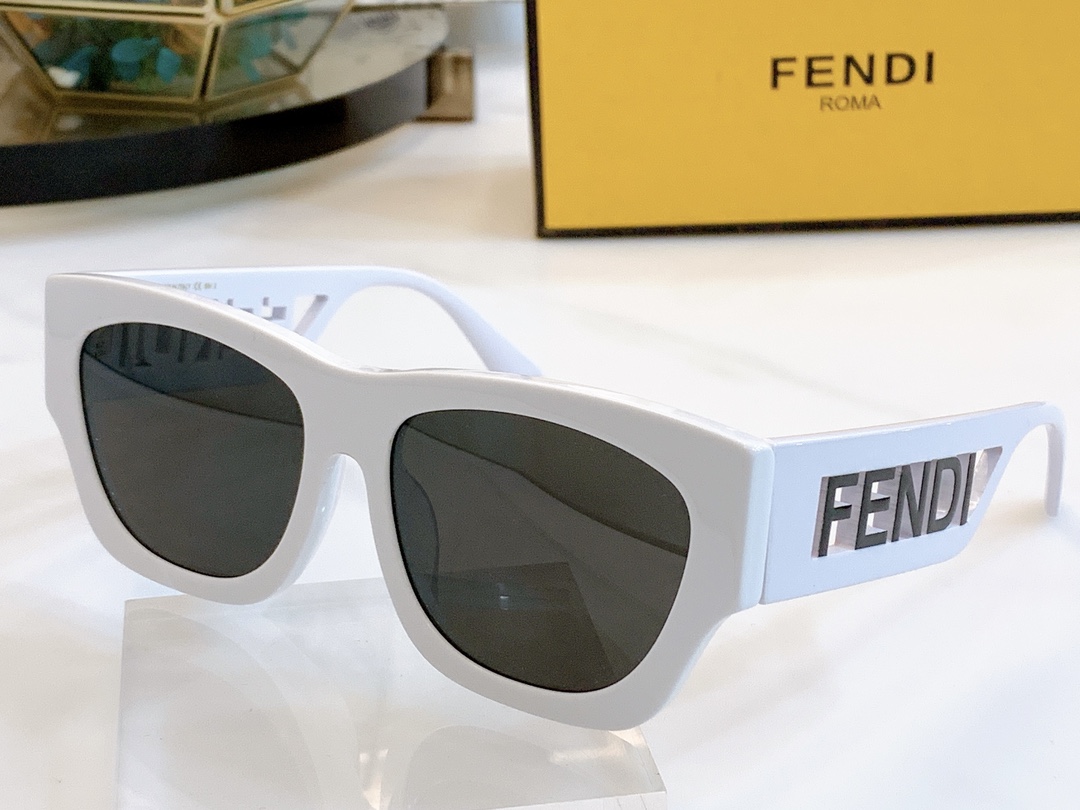 F*endi Glasses Top