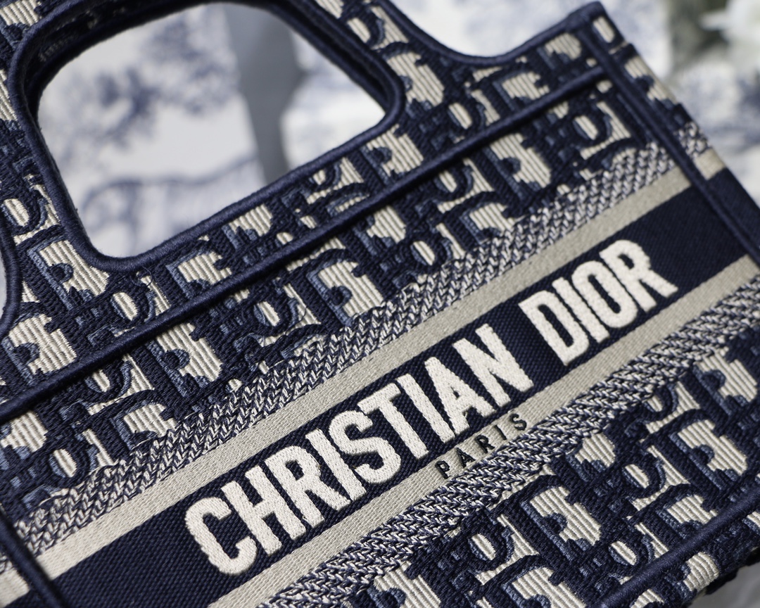 D*ior Top Bag 23*17*7cm