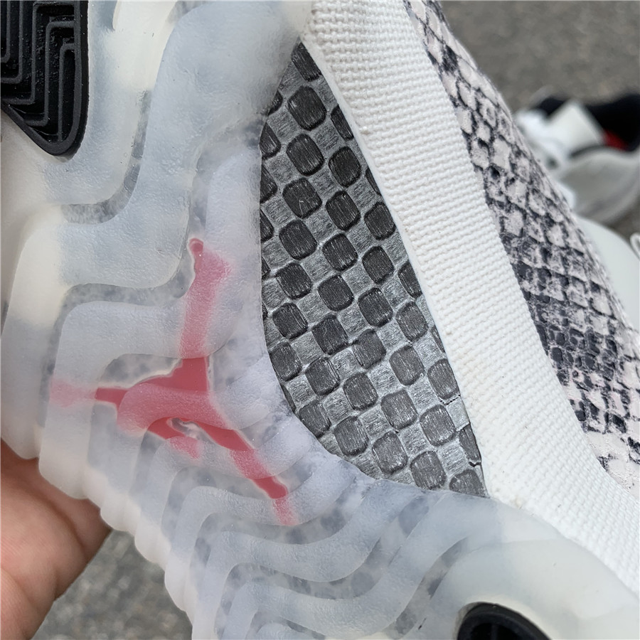 Air Jordan 11 Low SE “Snakeskin” CD6846-002