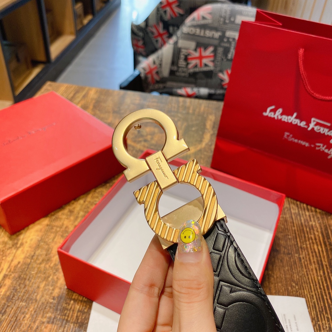 F*erragamo Top Version