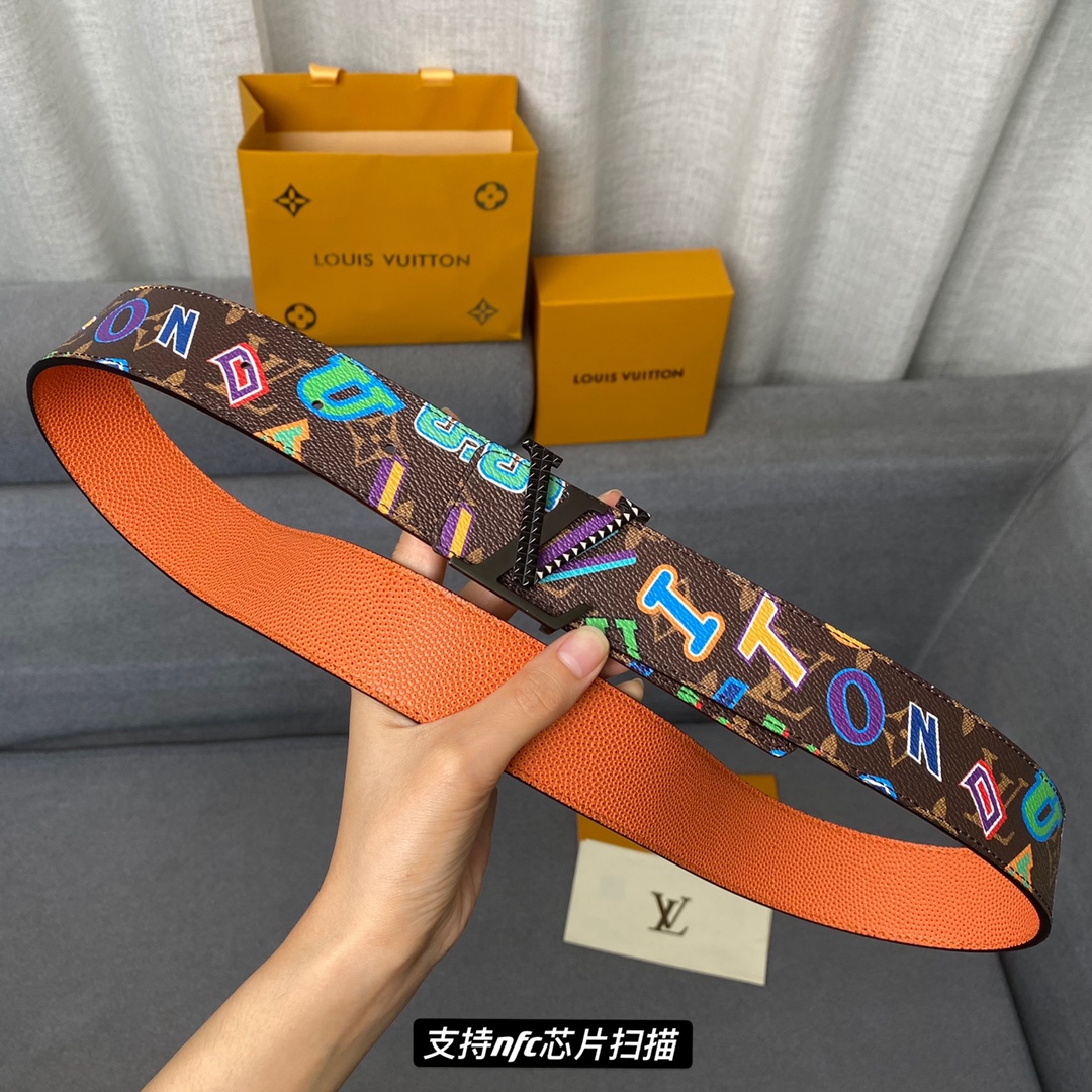 L*ouis V*uitton Belts Top Version