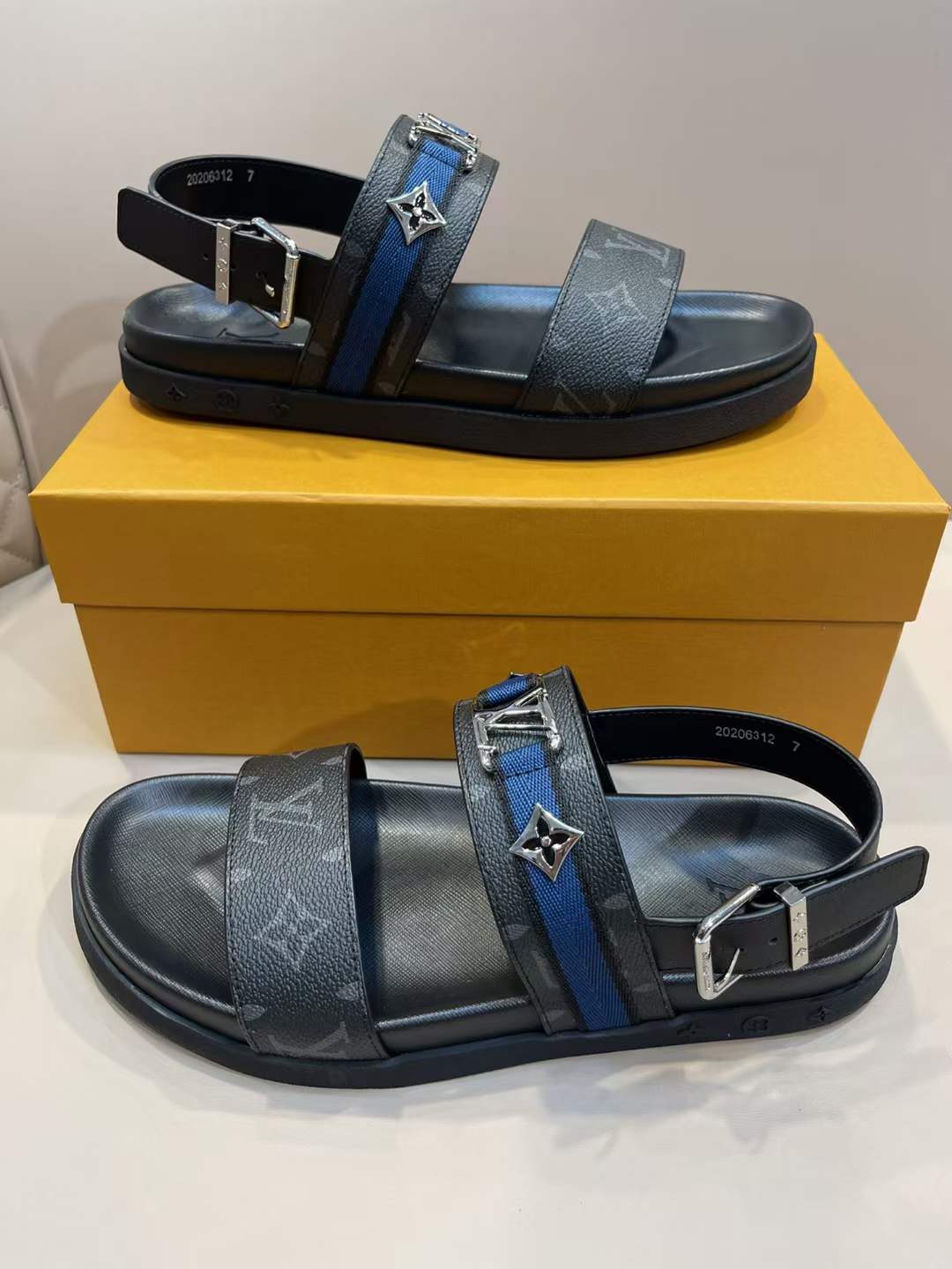 Men L*ouis V*uitton Top Sandals
