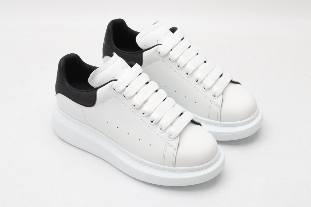 A*exander M*queen Sneaker