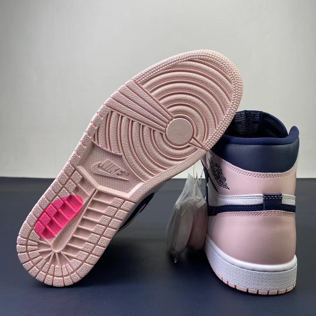 Air Jordan 1 High OG “Atmosphere” DD9335-641