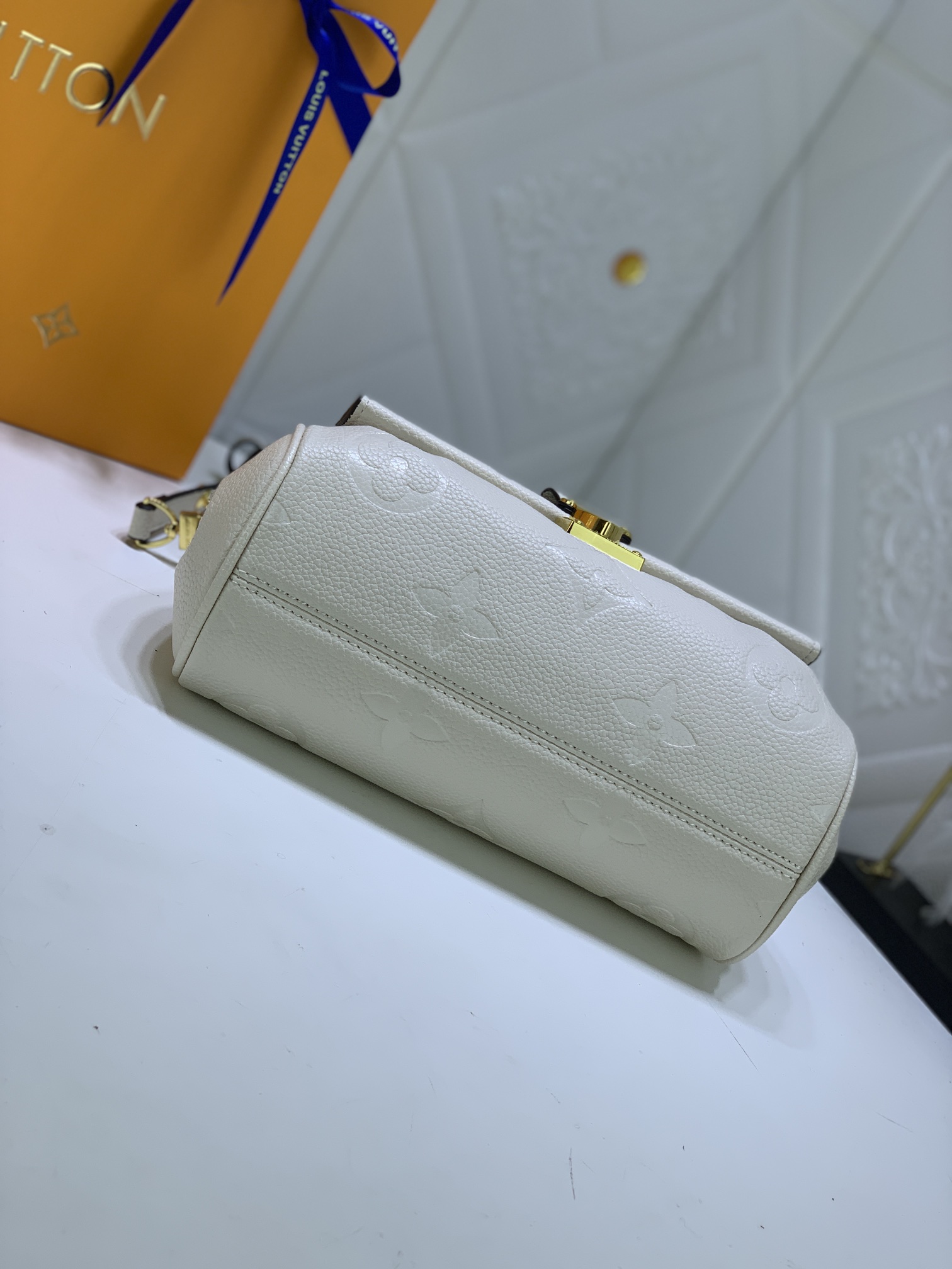 L*ouis V*uitton Bag Top Quality 24*14*9cm