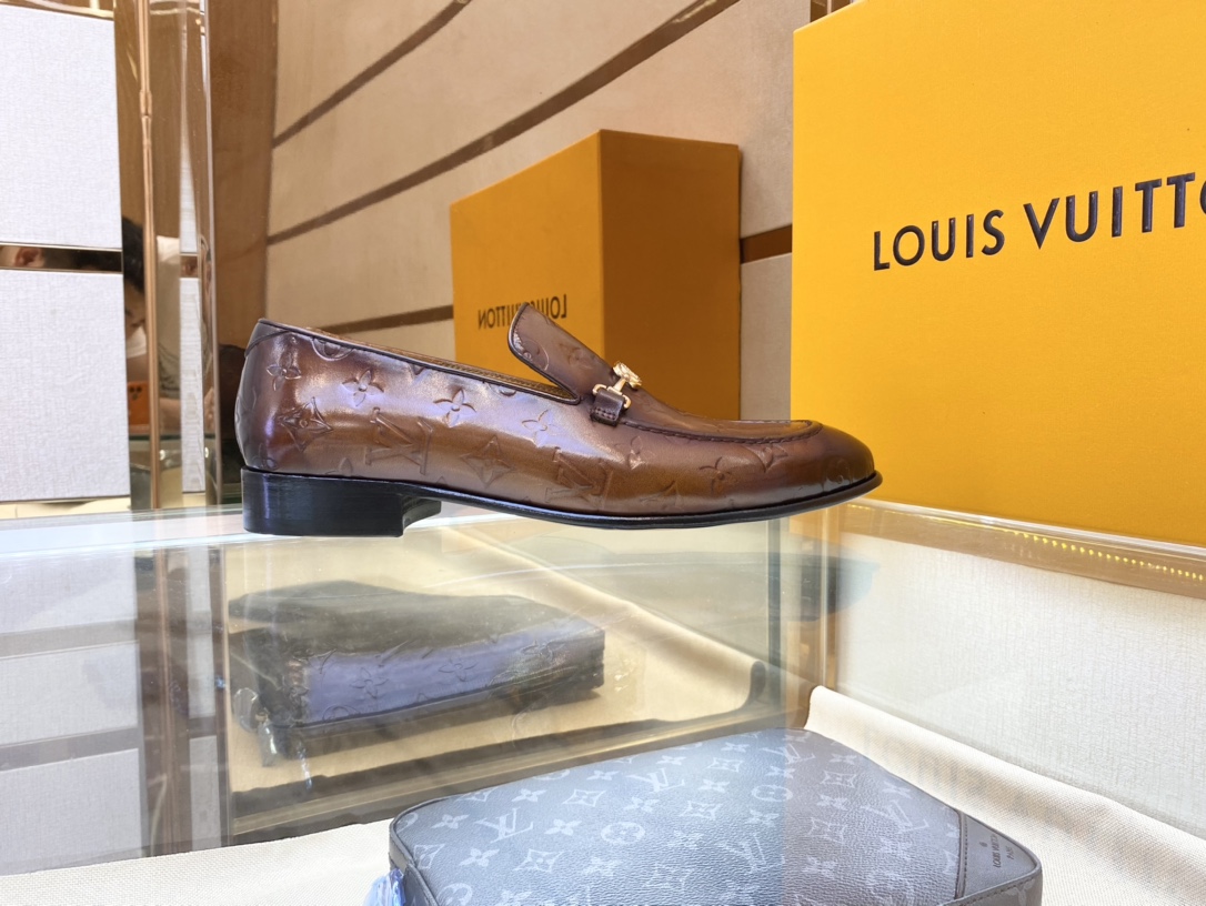 Men L*ouis V*uitton Top Sneaker