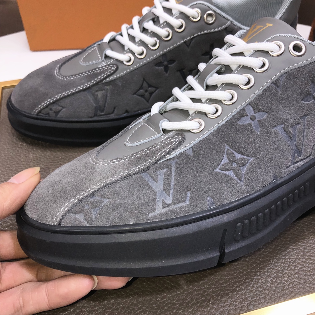 Men L*ouis V*uitton Top Sneaker