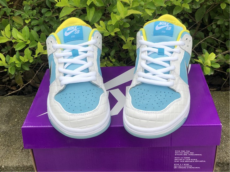 from FTC X NIKE SB DUNK LOW DH7687 400