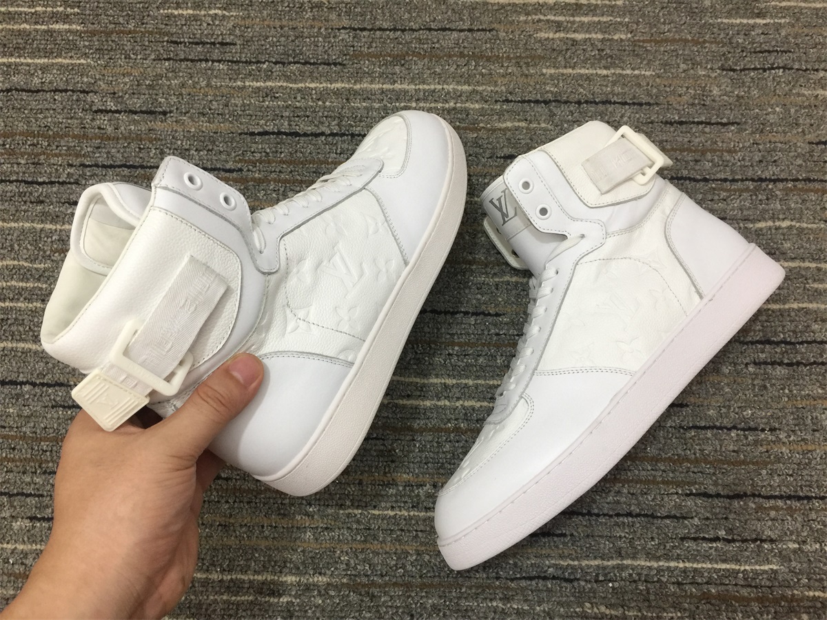 Men L*ouis V*uitton Top Sneakers