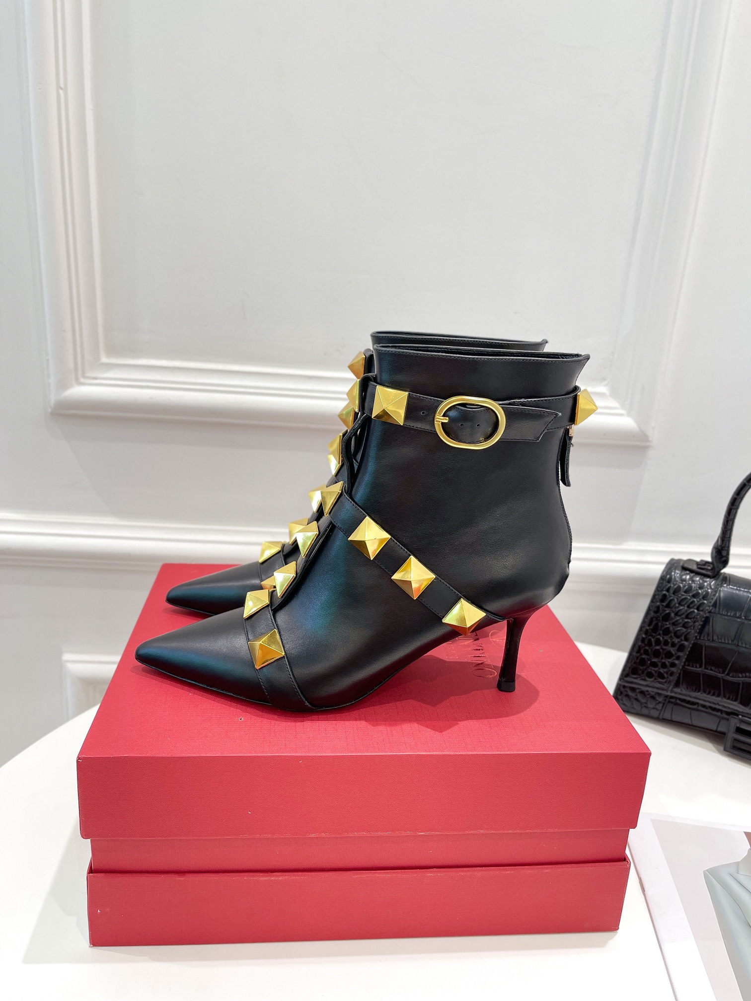 Women π*π΄πΏπΈπππΌππ Top Sneakers