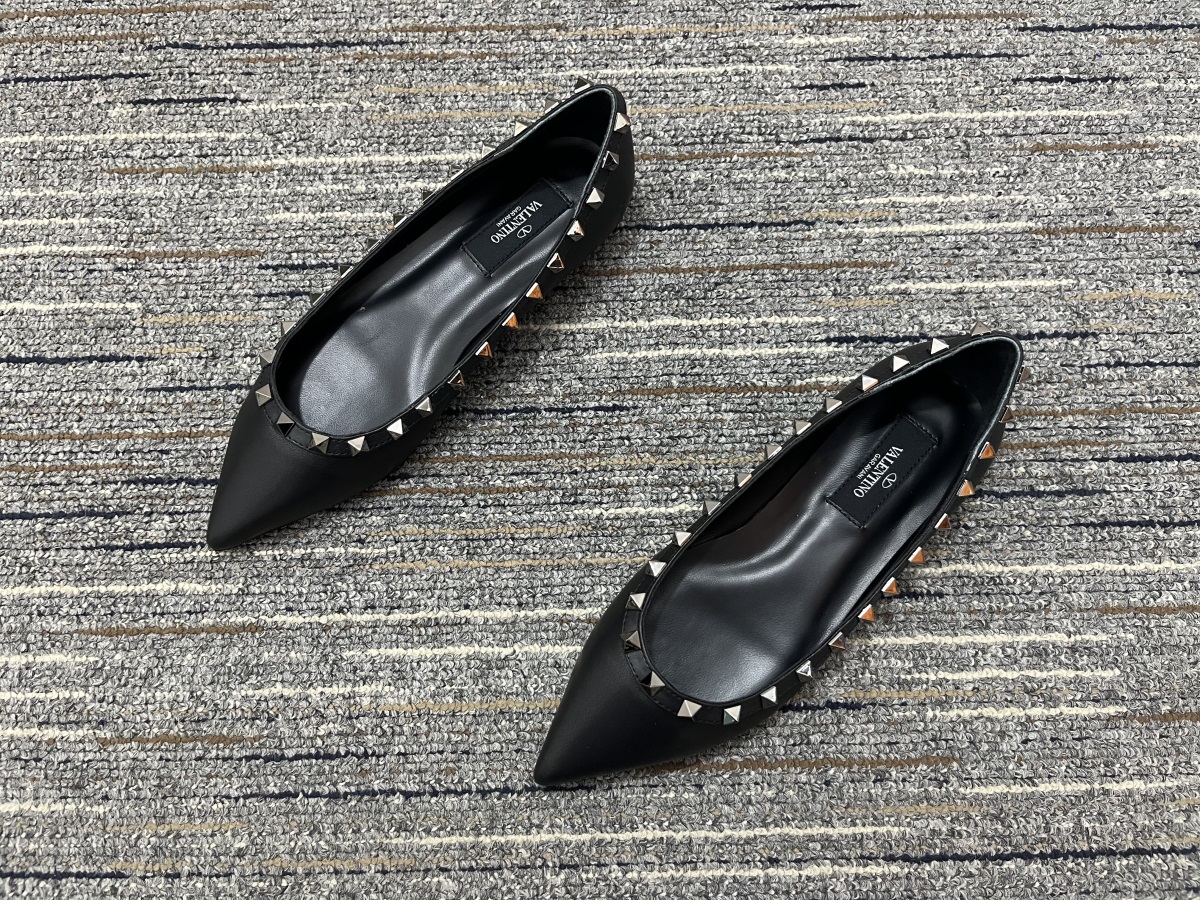 Women π*π΄πΏπΈπππΌππ Top Sneakers