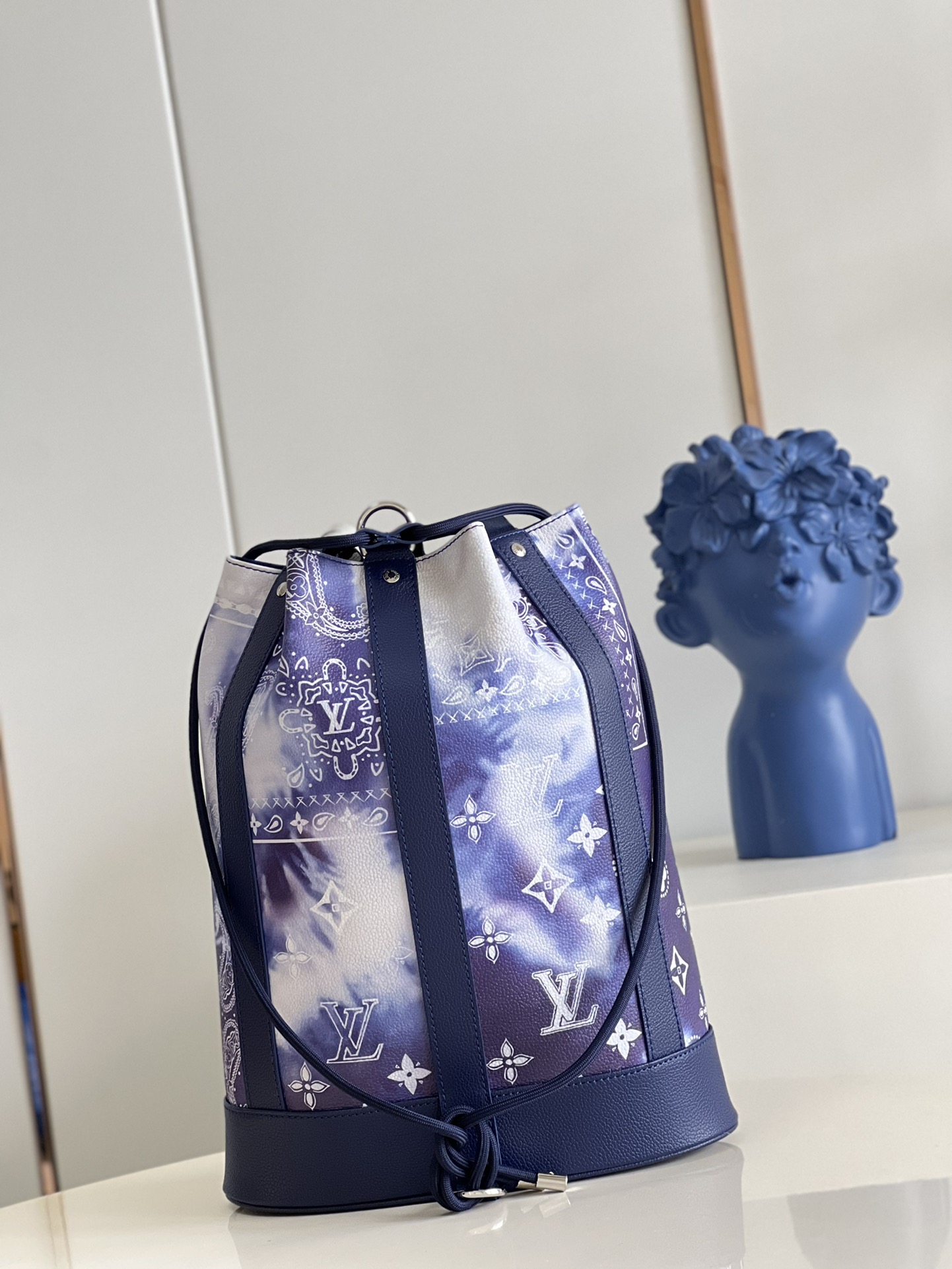 L*ouis V*uitton Top Bag 20*27*12cm