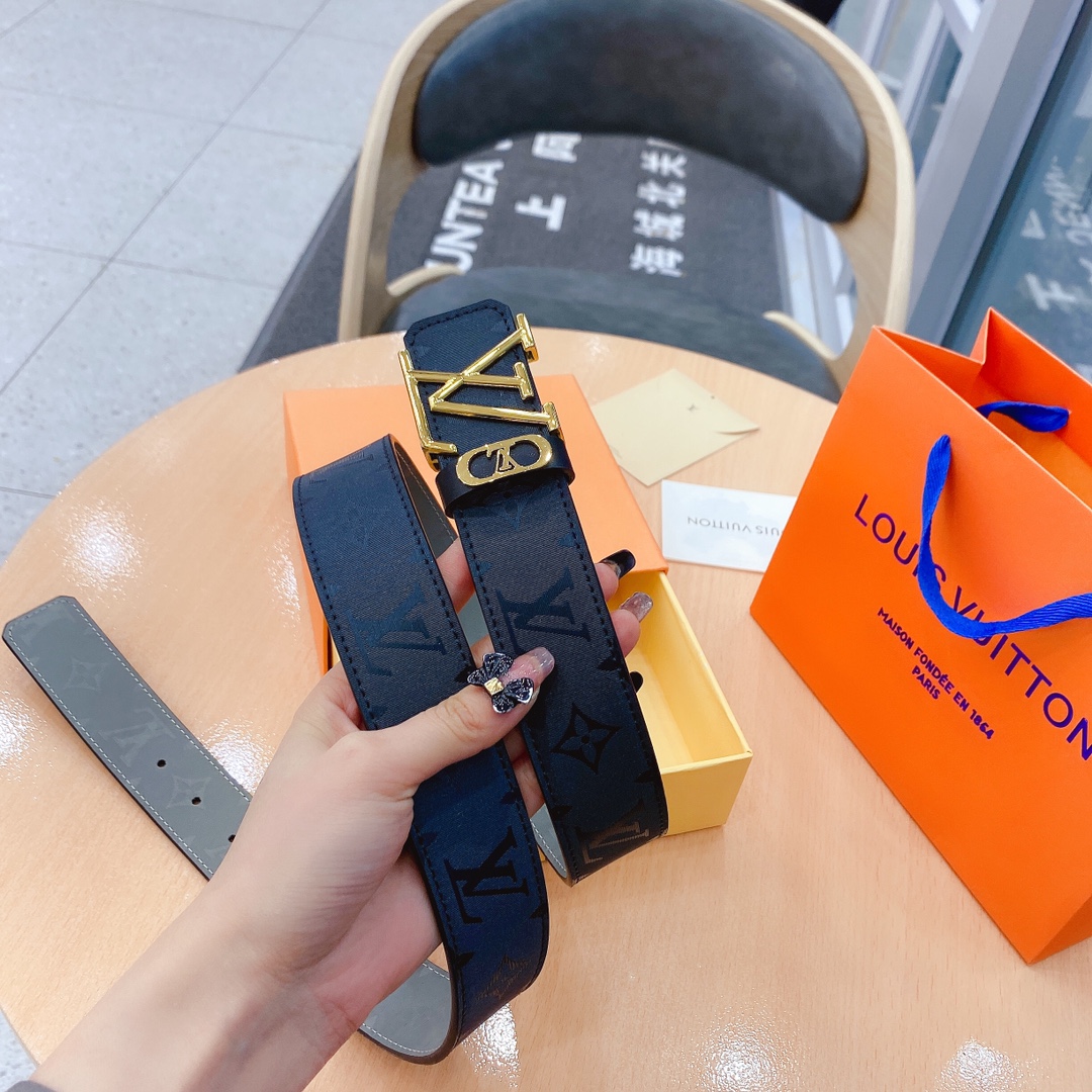 L*ouis V*uitton Belts Top Version