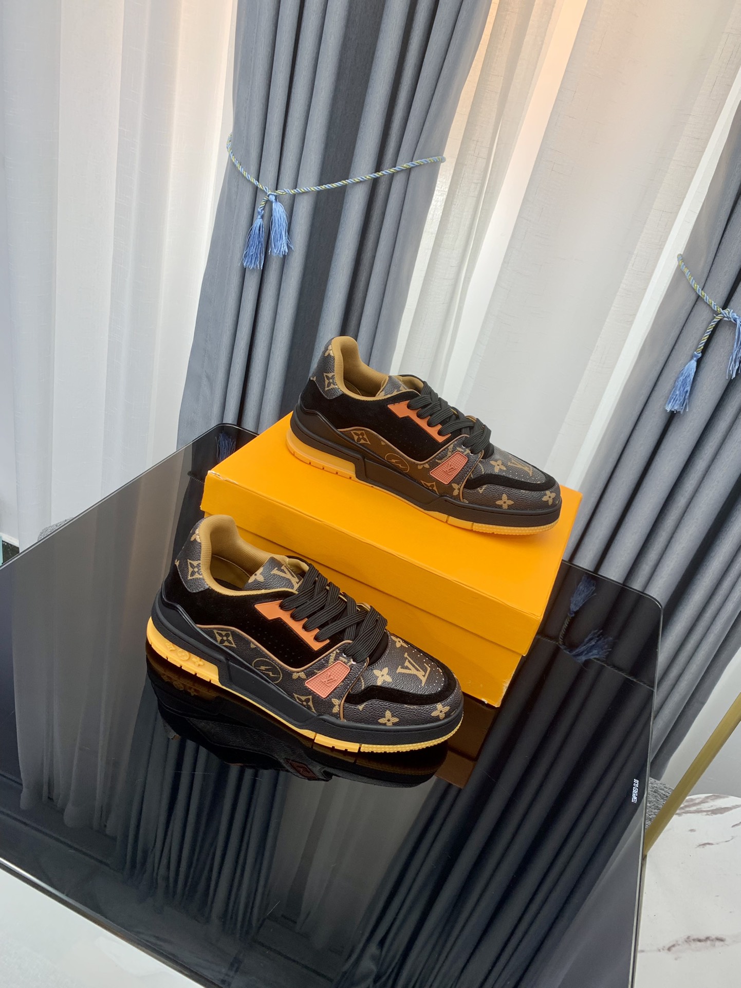 Men Women L*ouis V*uitton Top Sneakers