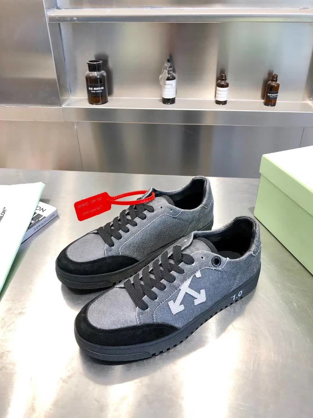 Men Women O*ff W*hite Sneaker