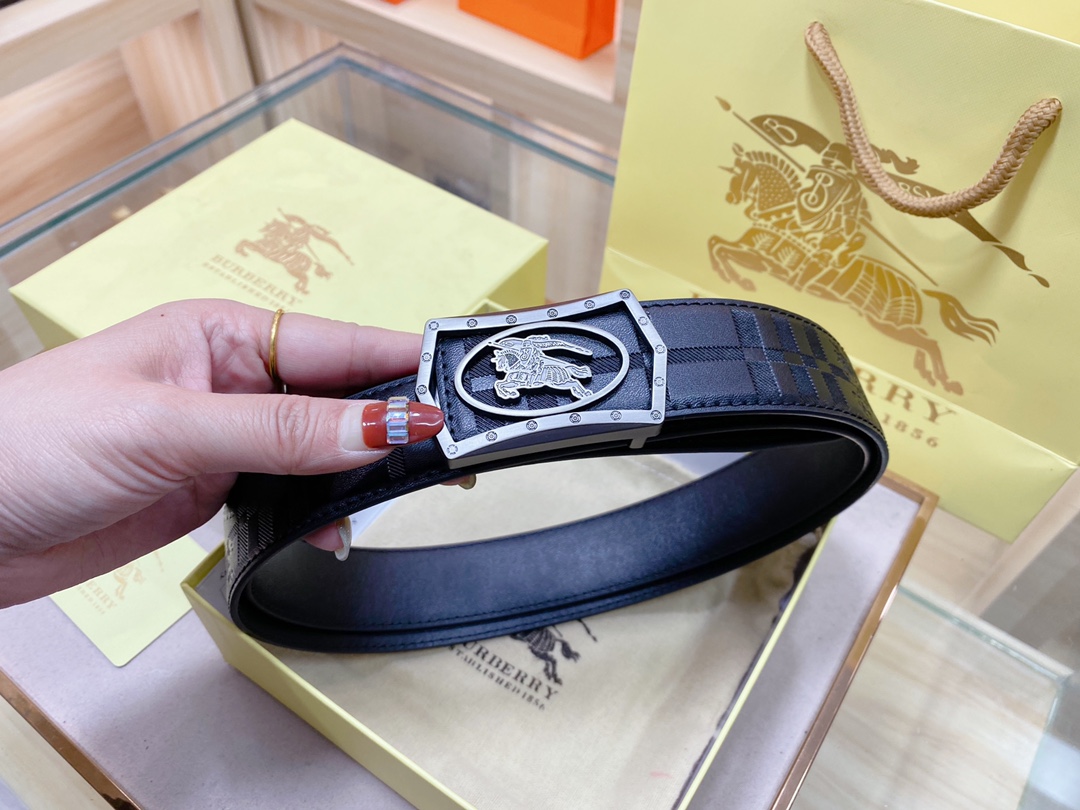 B*urberrry Belts Top Version