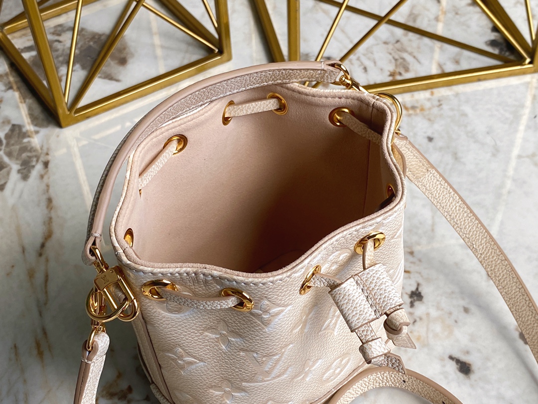 L*ouis V*uitton Bag Top Quality 13*16*10CM