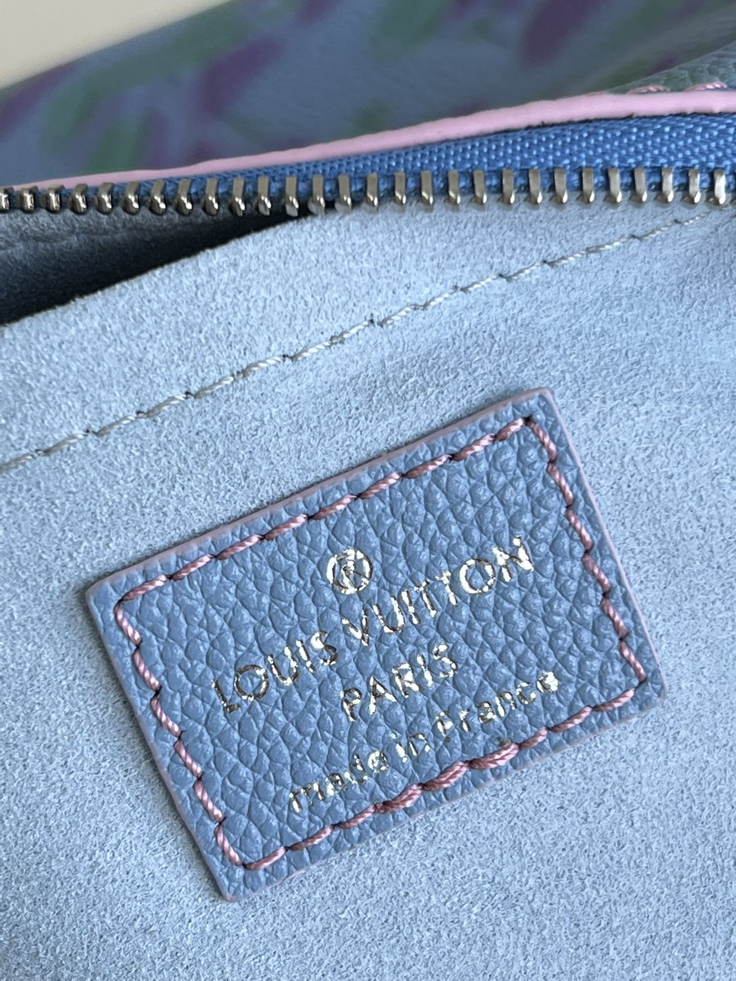 L*ouis V*uitton Top Bag 24*13.5*4CM