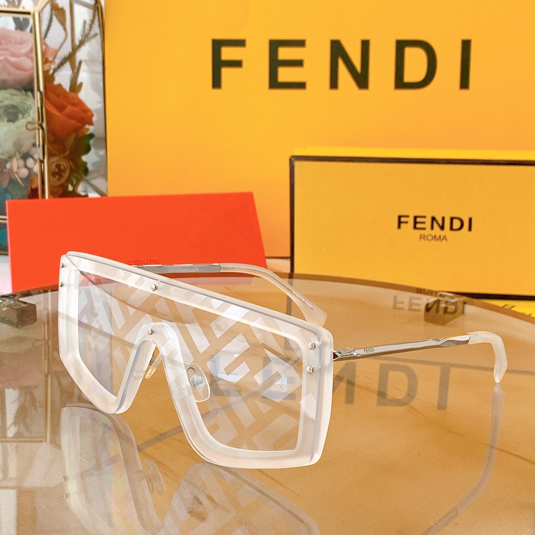 F*endi Glasses Top