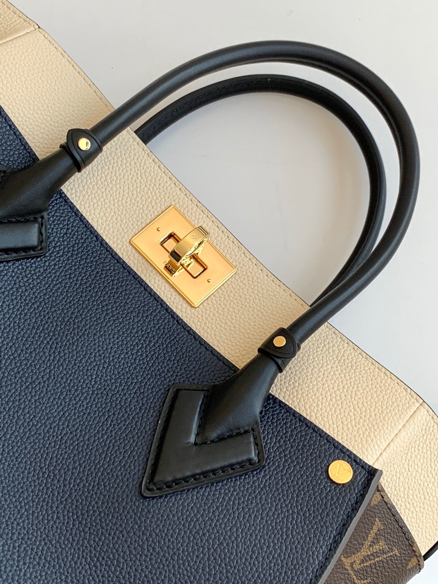 L*ouis V*uitton Top Bag 30.5*24.5*14cm