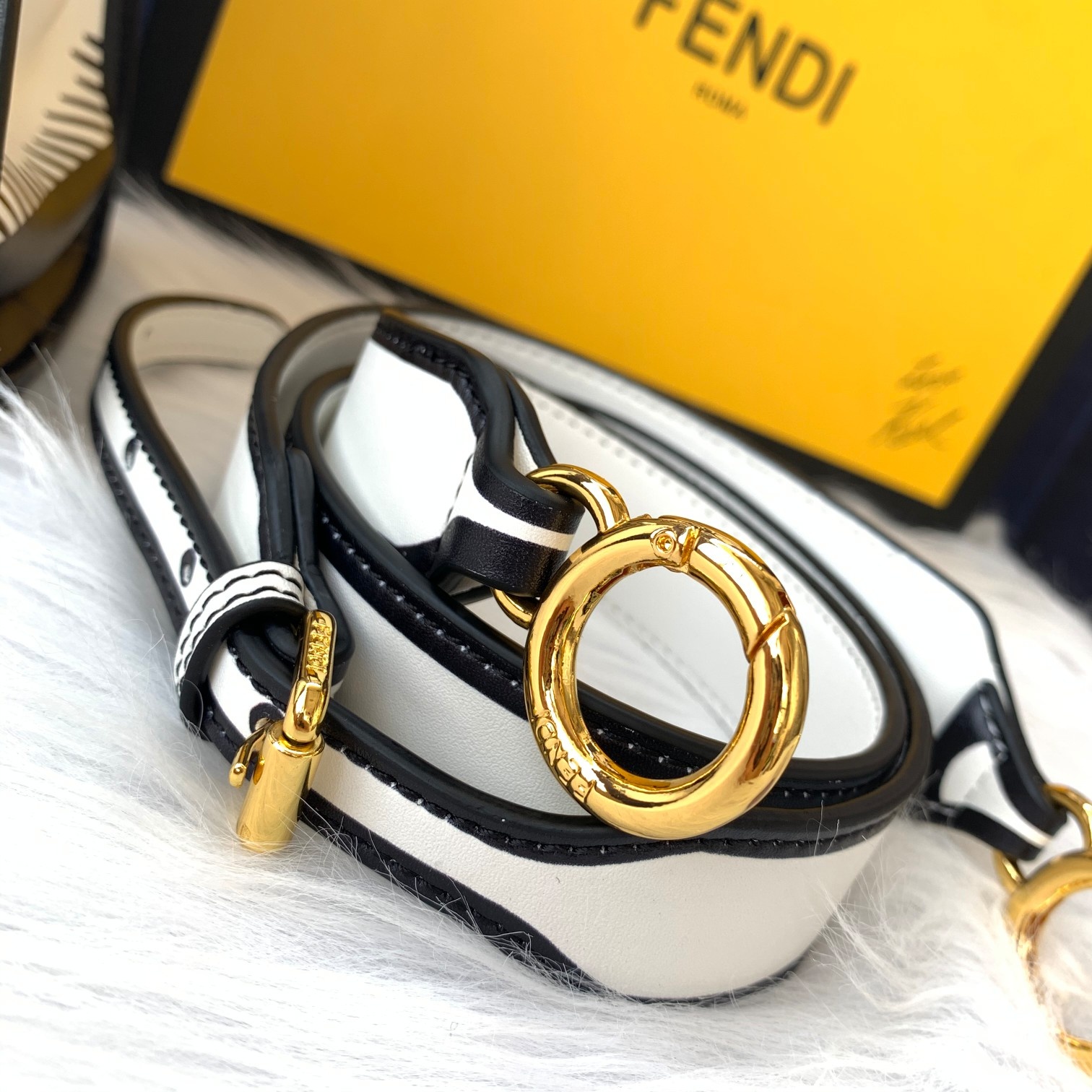 F*endi Top Bag 33*26*12cm