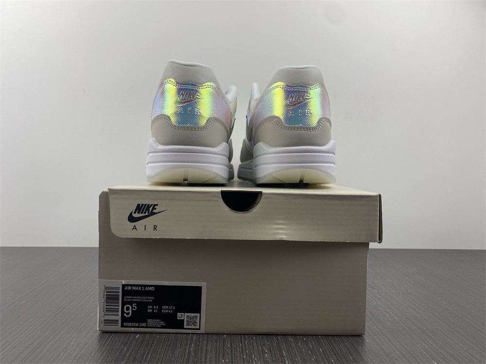 from Air Max 1 AMD La Ville Lumière DQ9326-100
