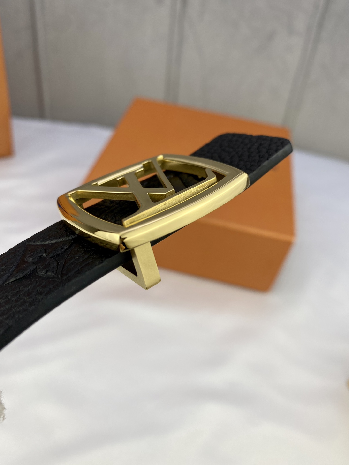 L*ouis V*uitton Belts Top Version