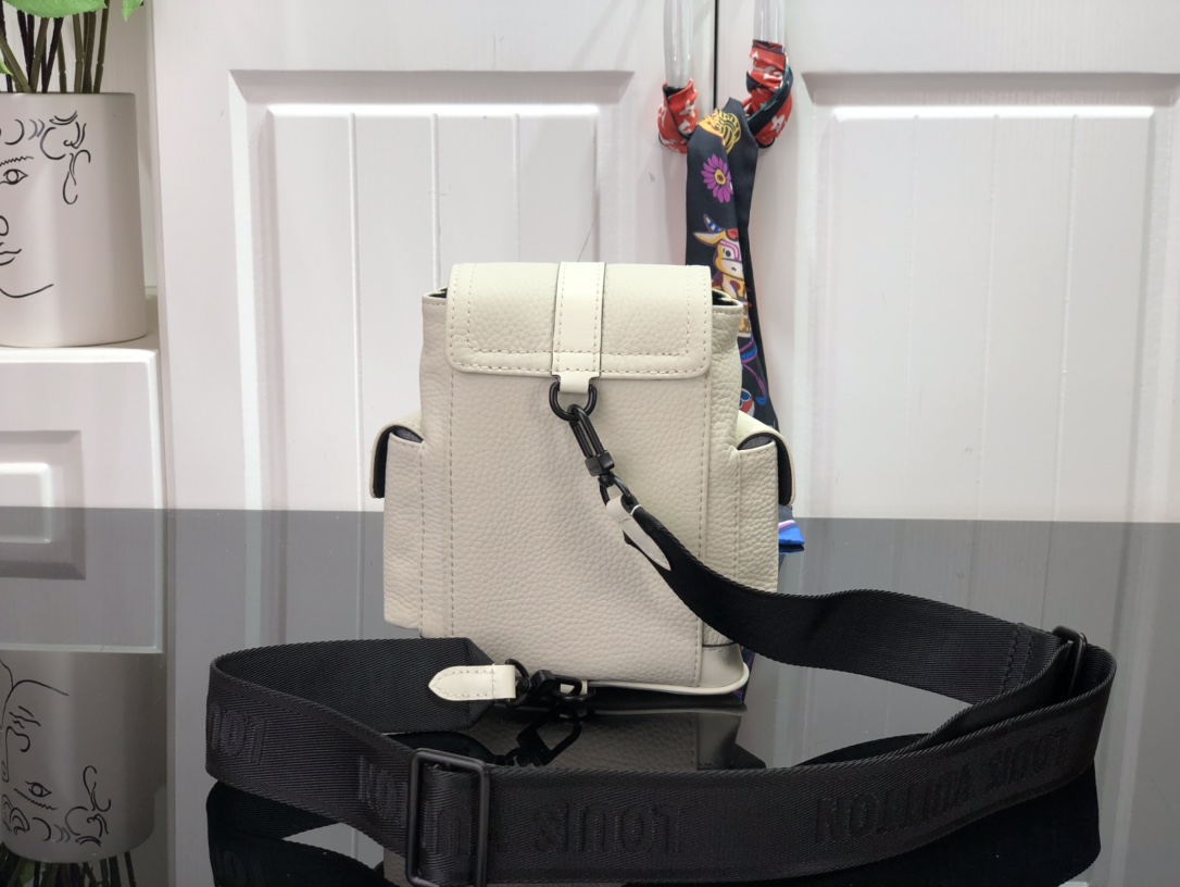 L*ouis V*uitton Top Bag 14*19.5*5cm