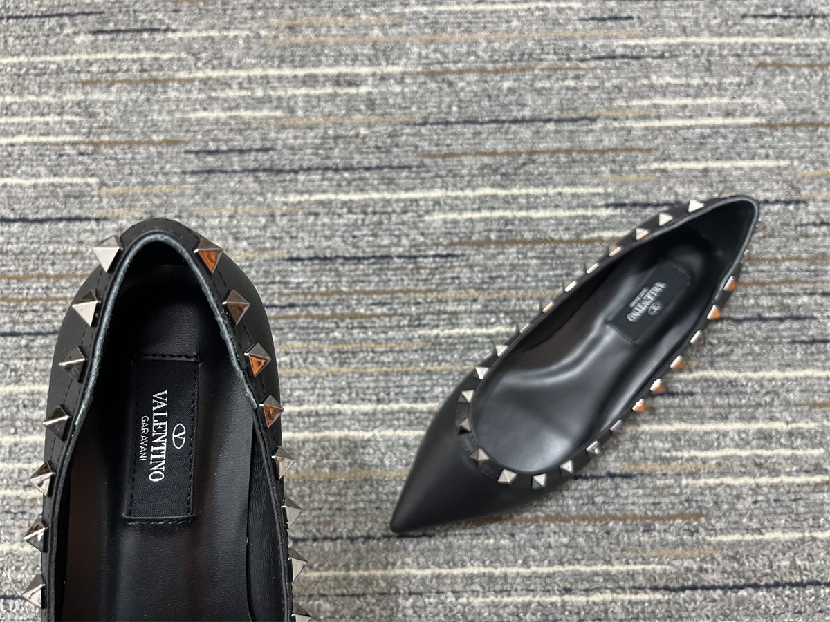 Women π*π΄πΏπΈπππΌππ Top Sneakers