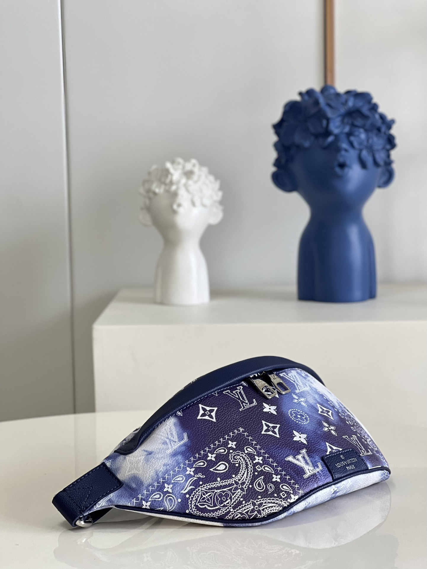 L*ouis V*uitton Top Bag 44*15*9cm