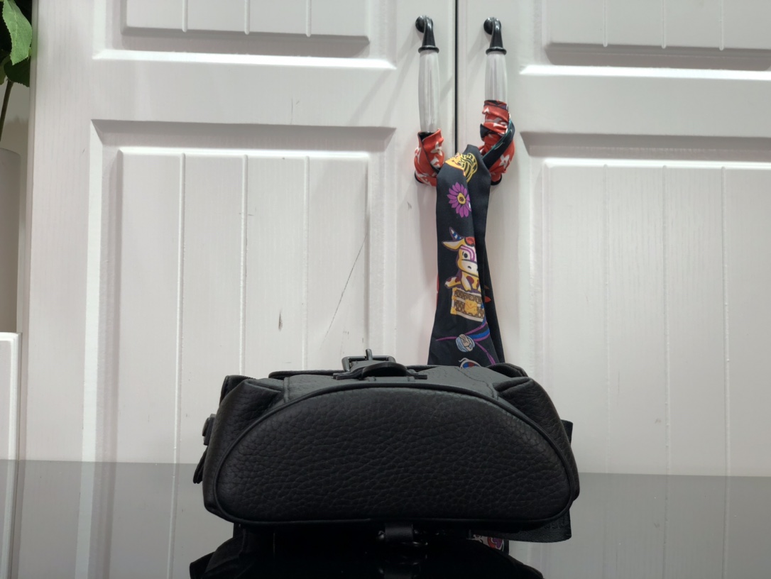 L*ouis V*uitton Top Bag 14*19.5*5cm