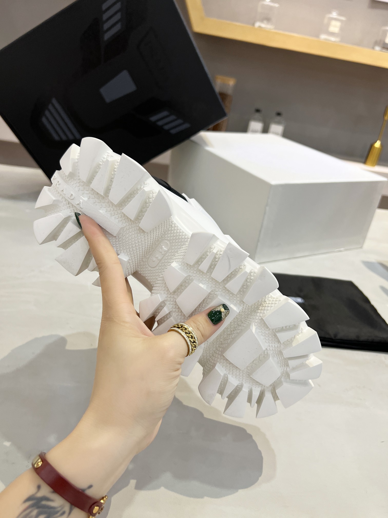 Men Women P*rada Top Sneaker