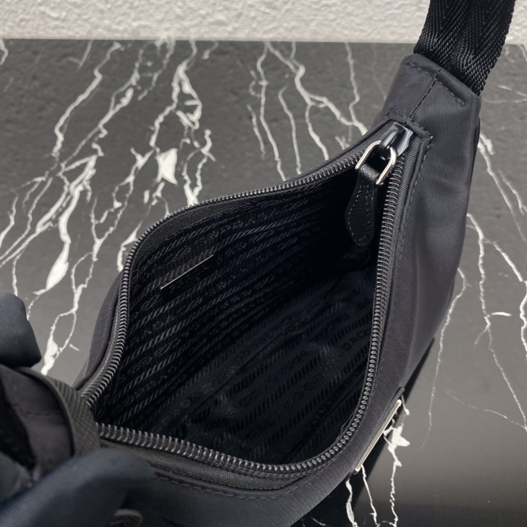 P*rada Top Bag 23*13*5cm