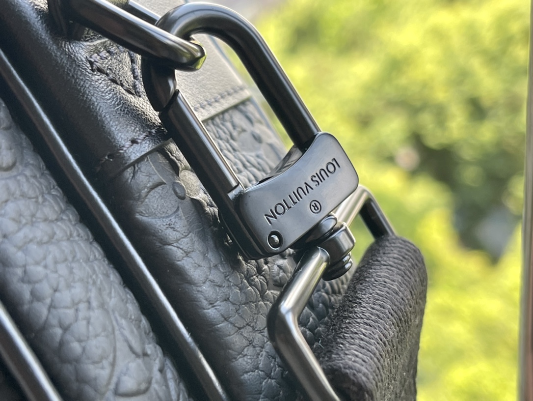 L*ouis V*uitton Top Bag 22*18*8cm