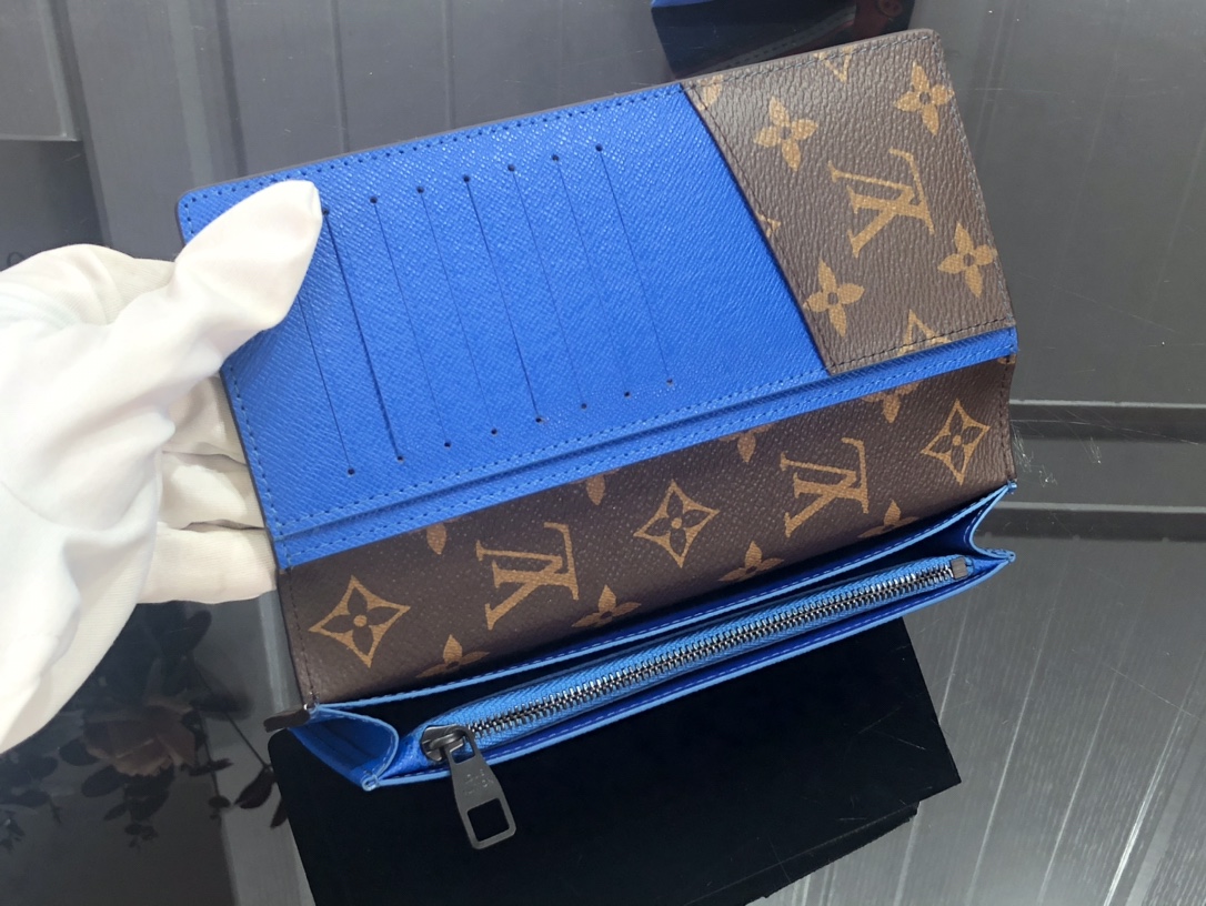 L*ouis V*uitton Bag Top Quality 10*19*2CM