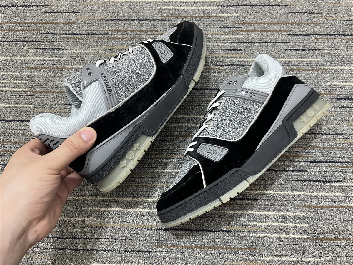 Men L*ouis V*uitton Top Sneakers