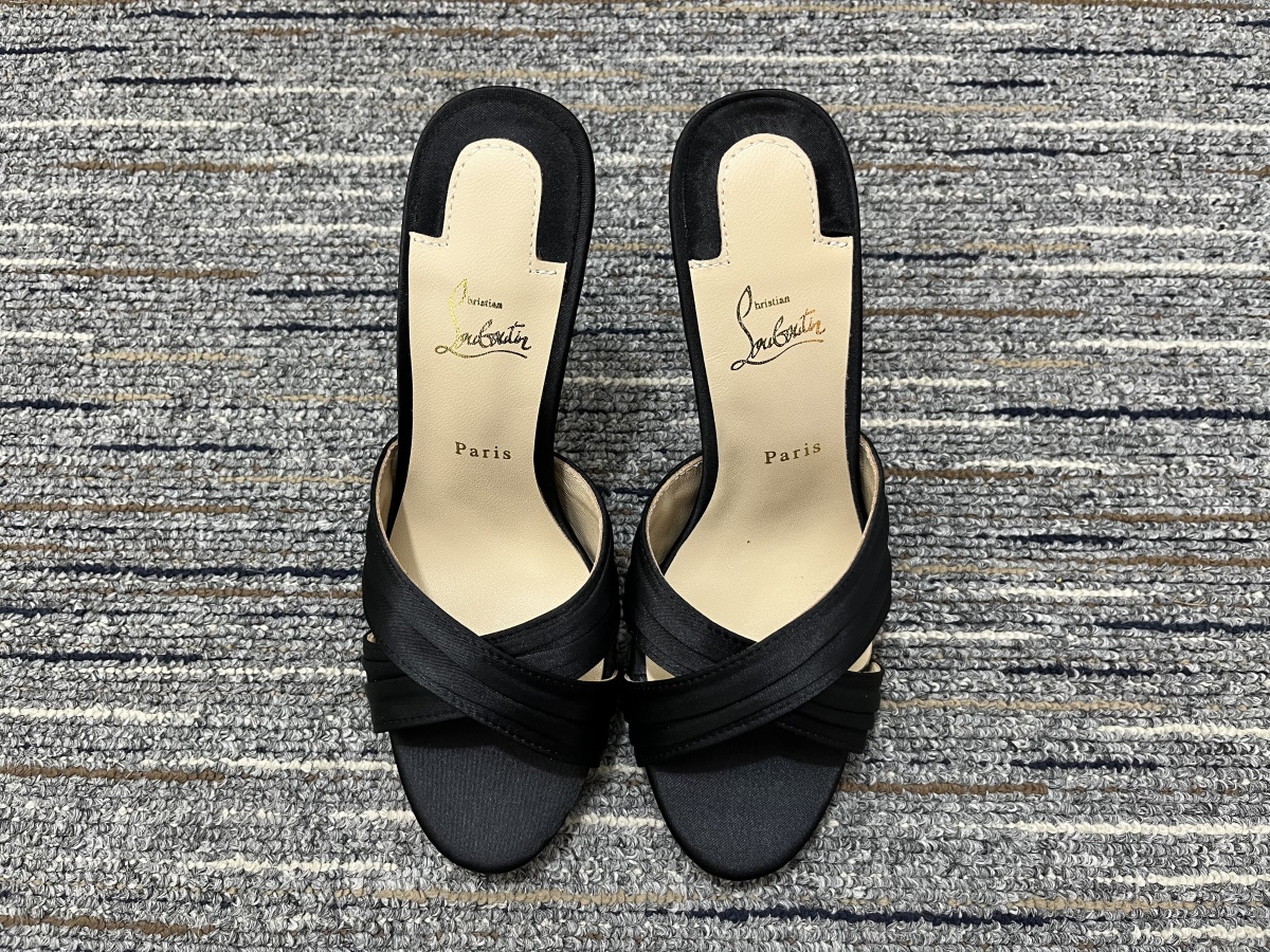 Women C*hristian L*ouboutin Pump Top