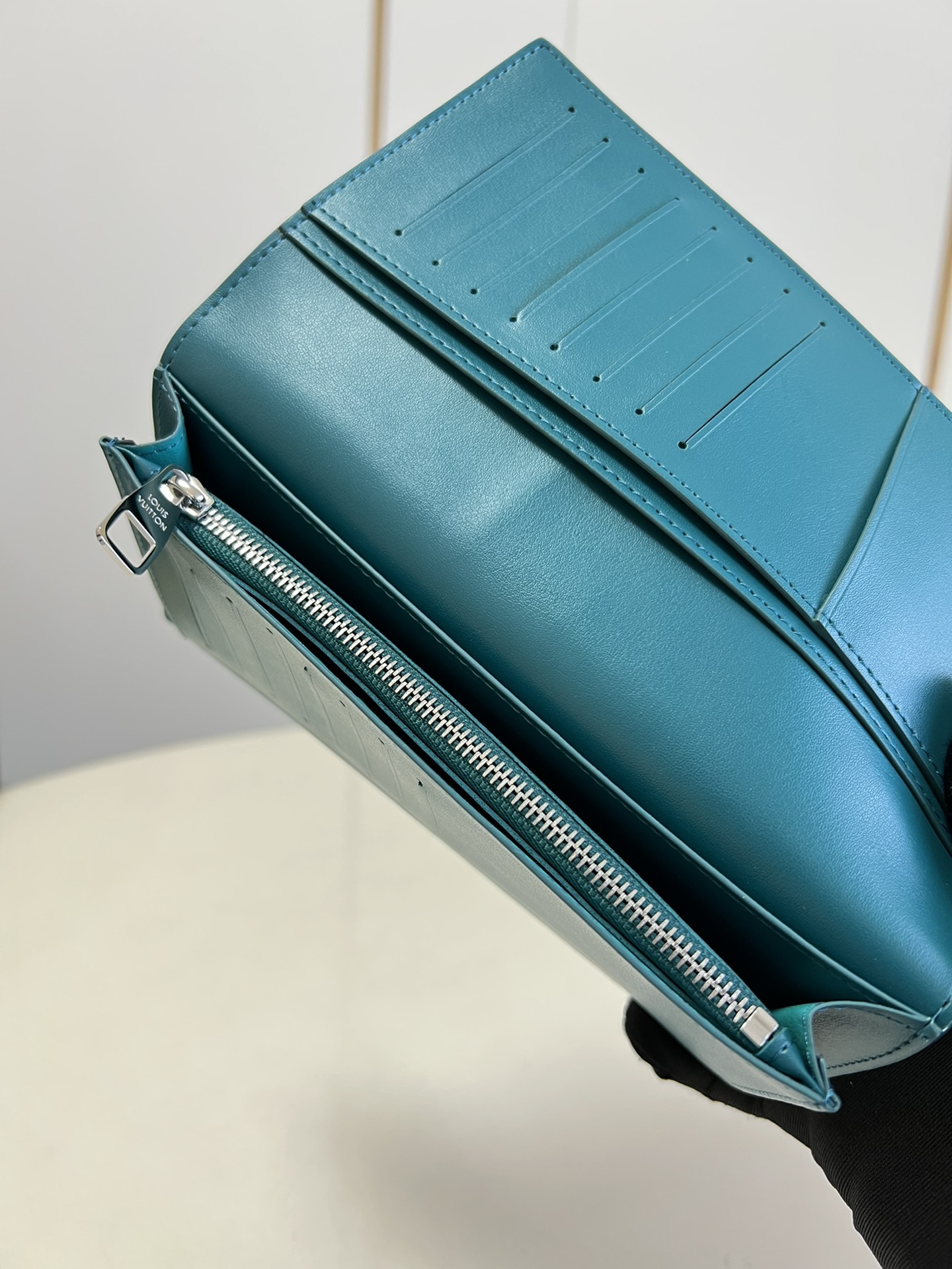 L*ouis V*uitton Bag Top Quality 10*19*2CM