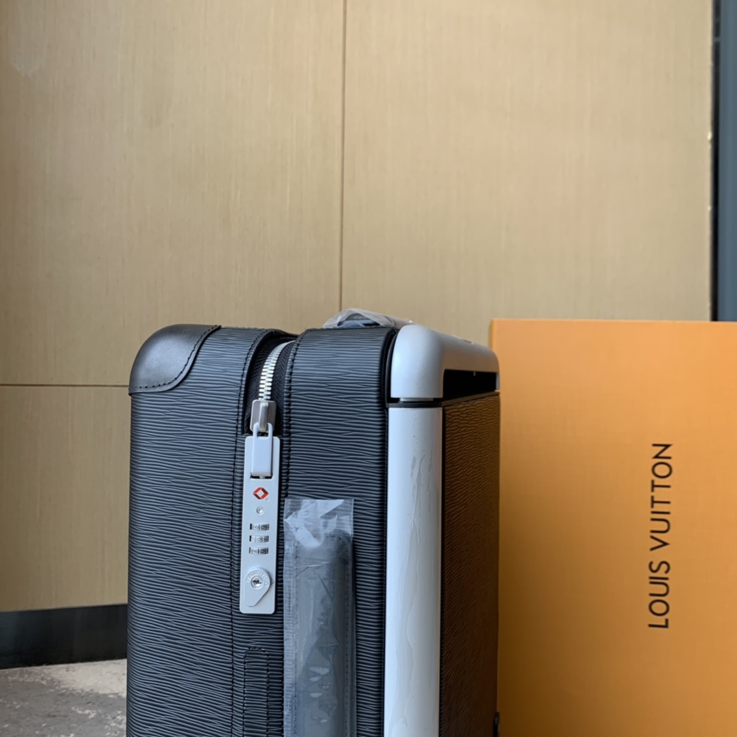 L*ouis V*uitton Luggage