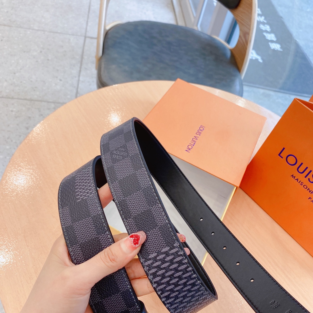 L*ouis V*uitton Belts Top Version