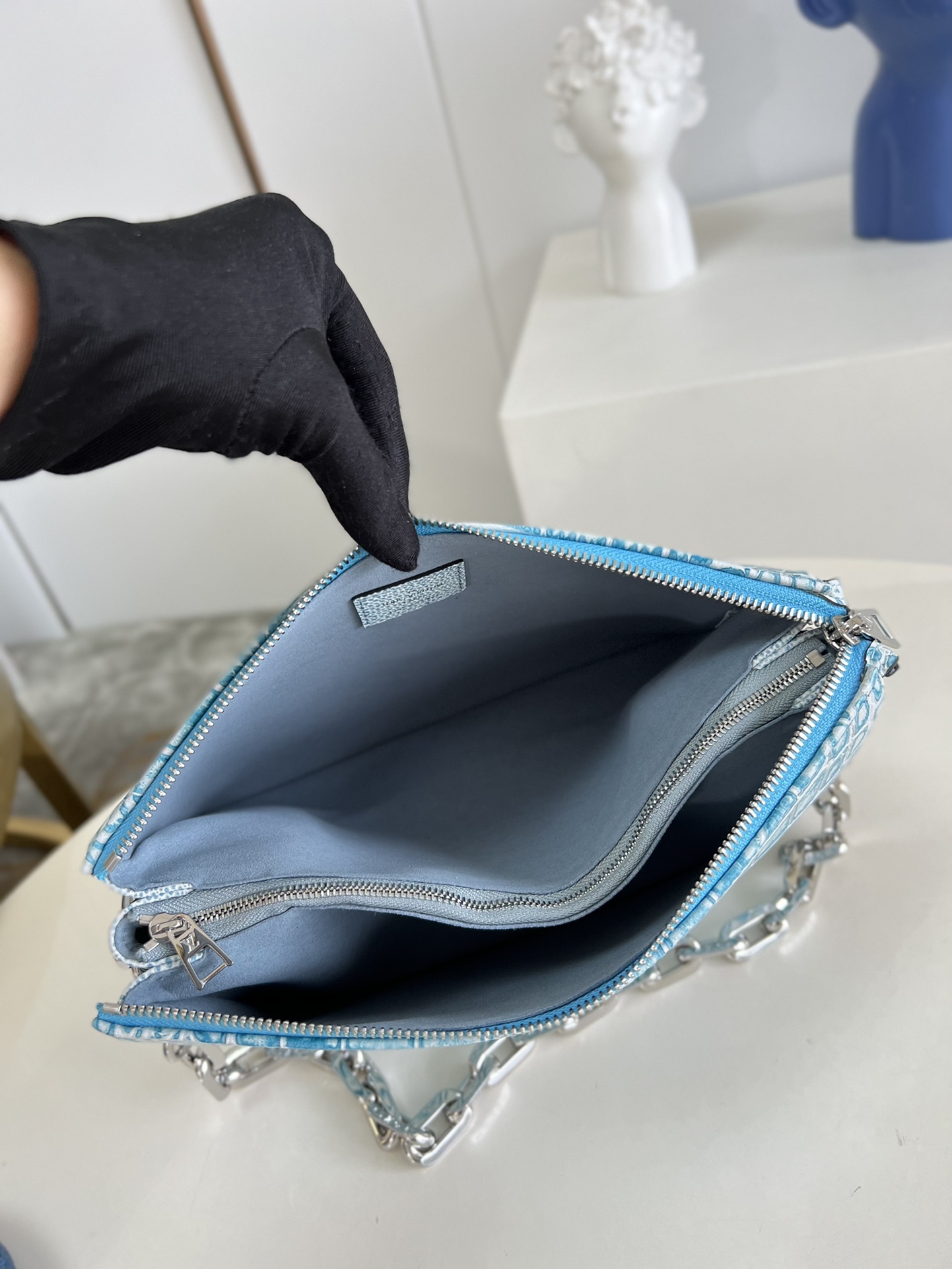 L*ouis V*uitton Top Bag 26*20*12CM