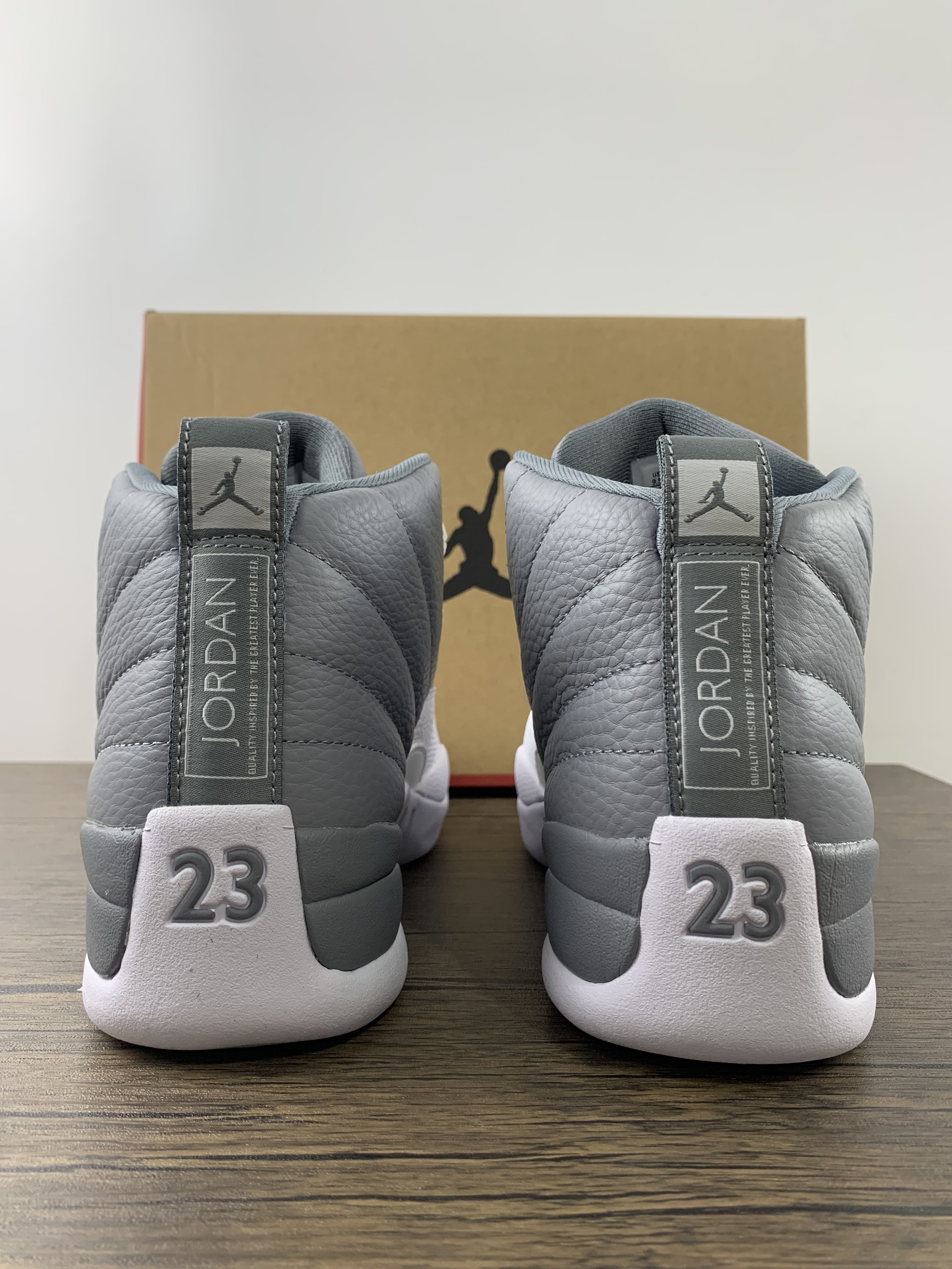 Air Jordan 12
