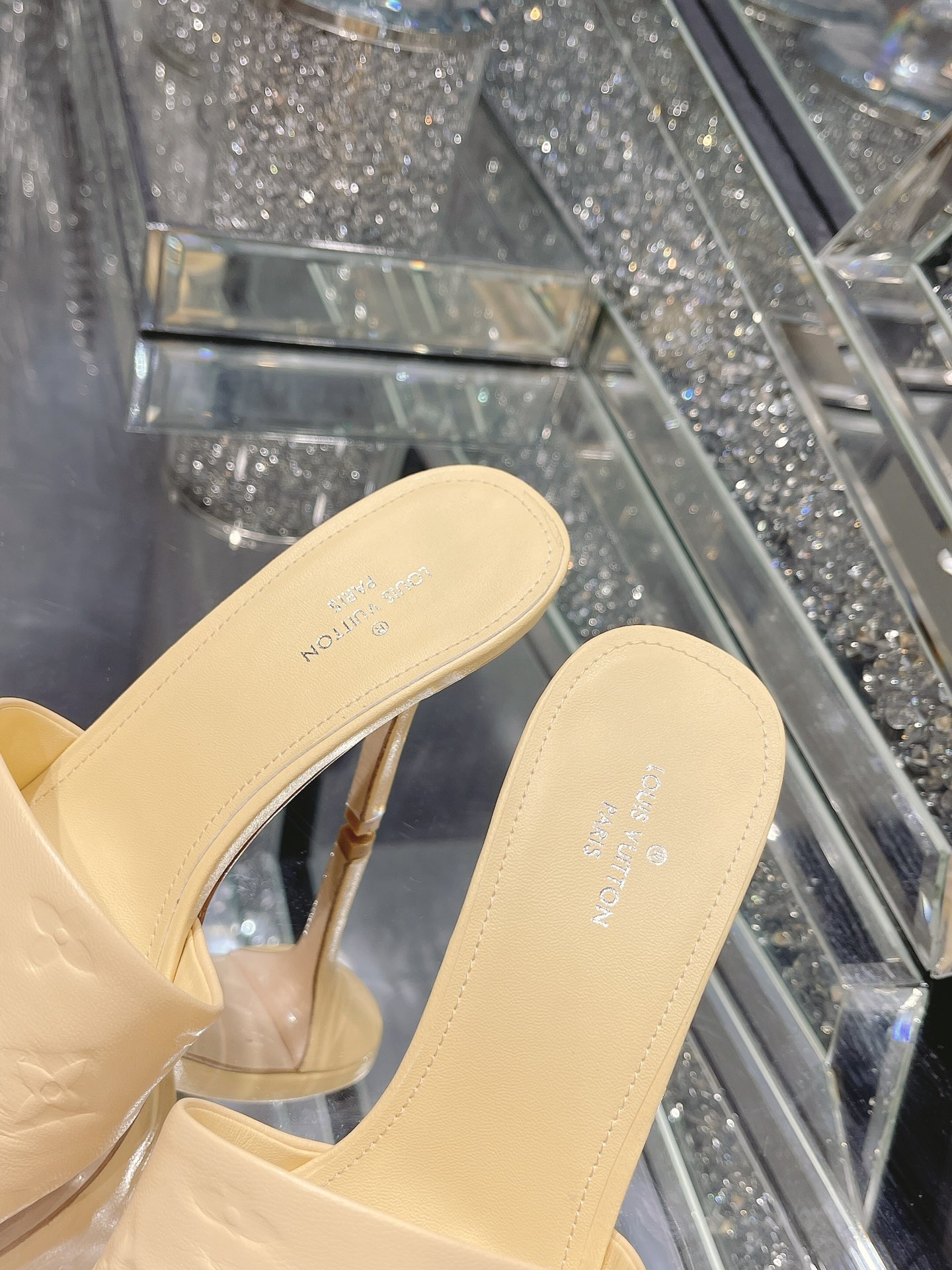 Women L*ouis V*uitton Top Sandals