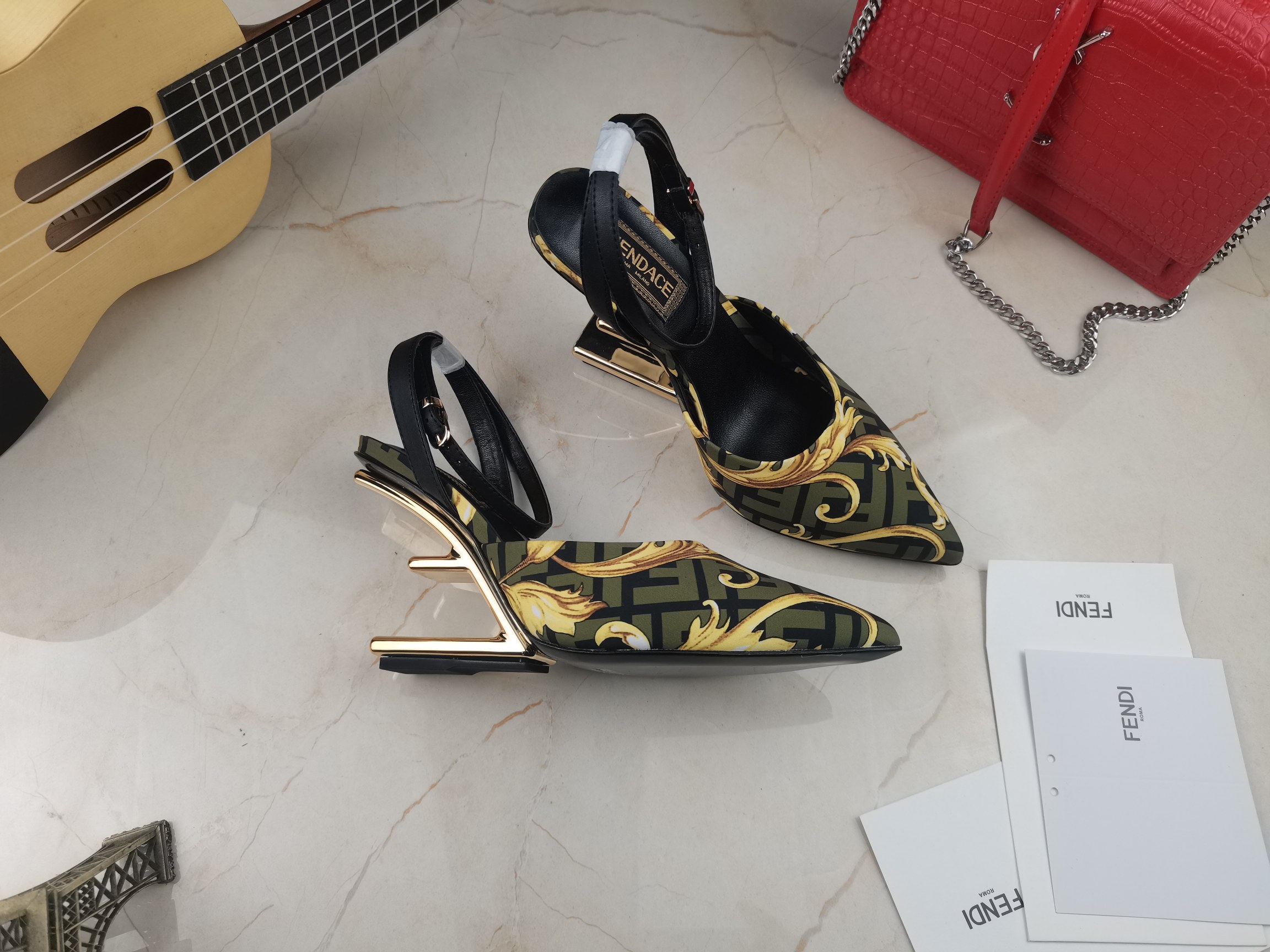 Women F*endi Top Quality Sandals