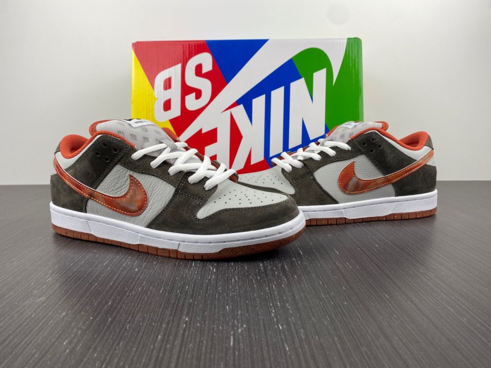 from Crushed Skate X Nike SB Dunk Low DH7782-001