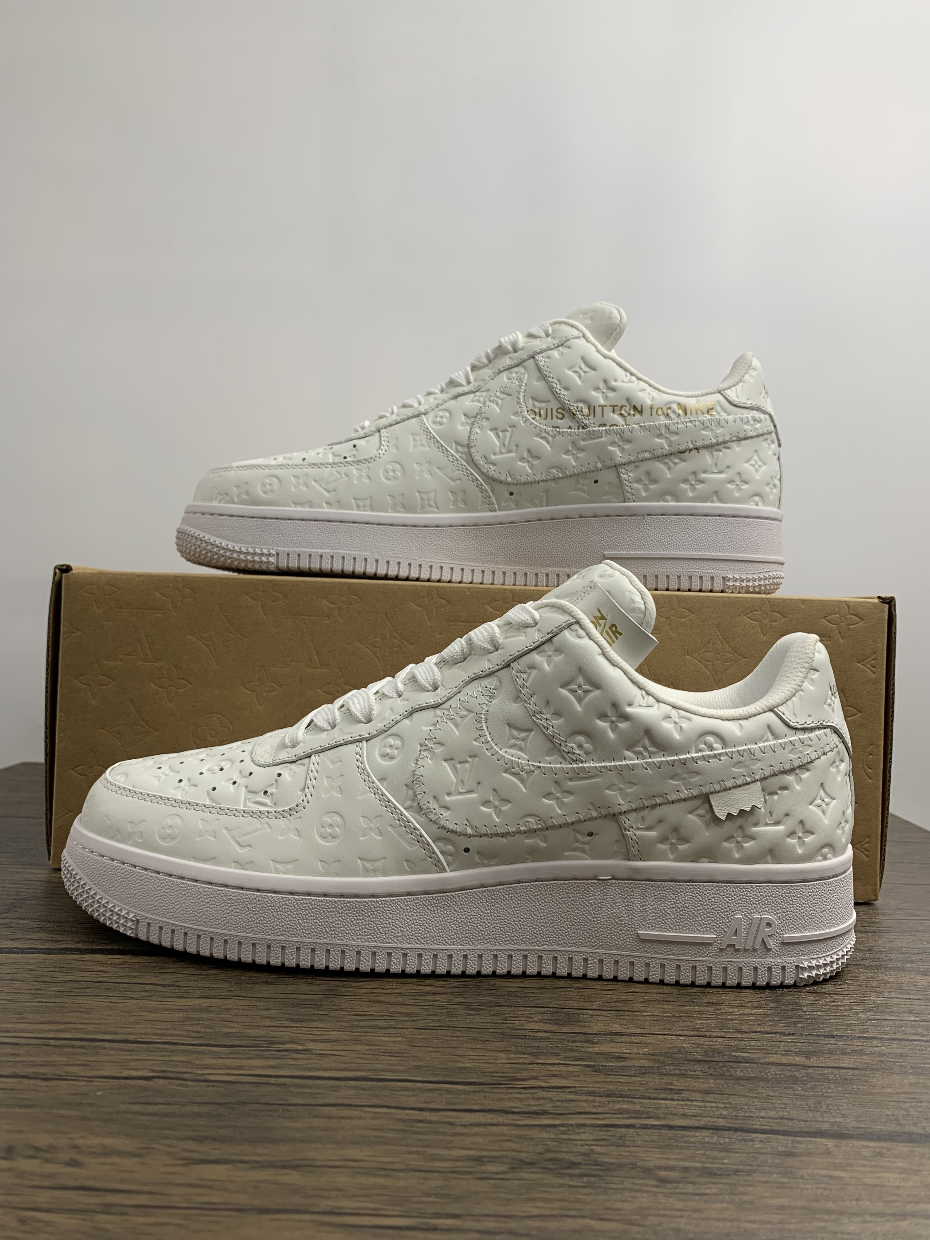 from virgil abloh x Nike Air Force 1 x L*V Low Dunk